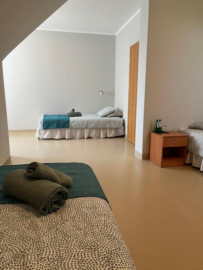 Osrodek Konferencyjno-Wypoczynkowy Hostel Chojna Luaran gambar