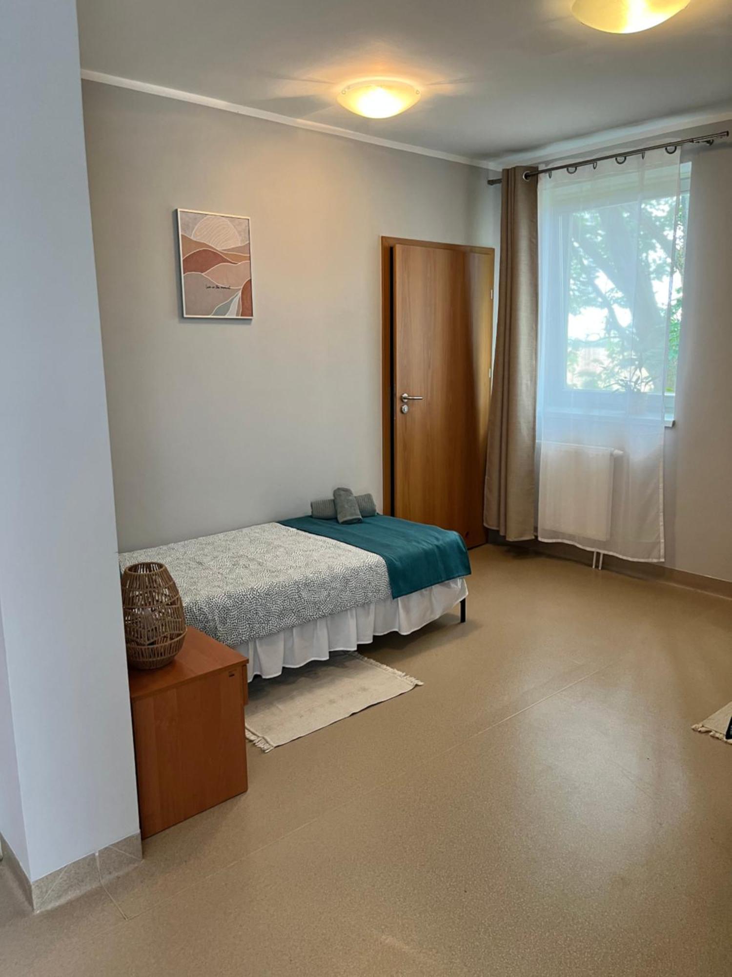 Osrodek Konferencyjno-Wypoczynkowy Hostel Chojna Luaran gambar