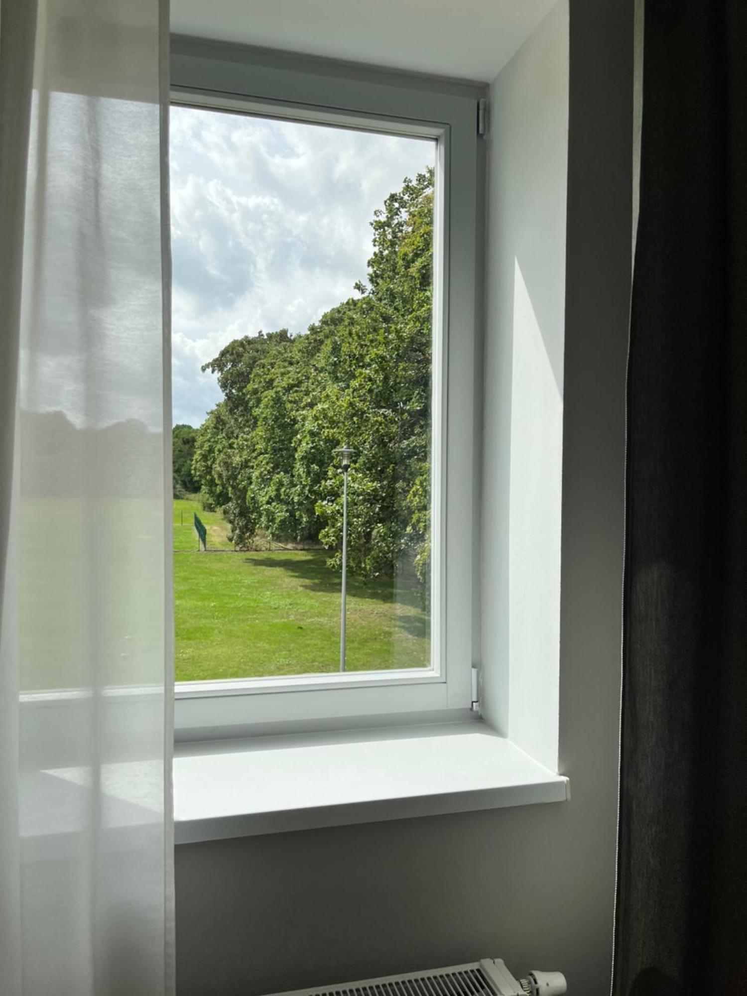 Osrodek Konferencyjno-Wypoczynkowy Hostel Chojna Luaran gambar